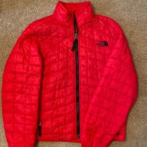 Like new! North face thin (but warm!) jacket